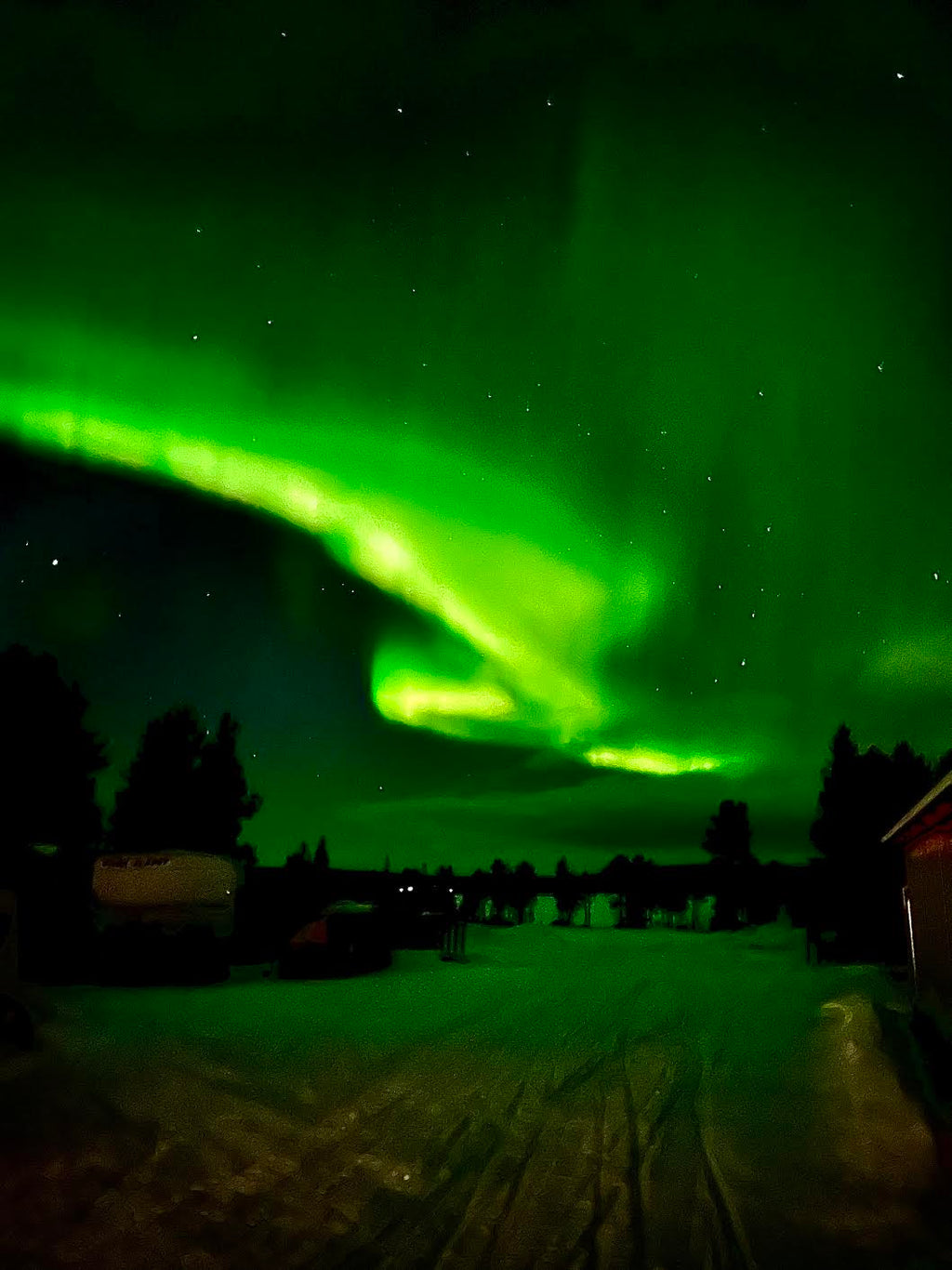 Isfiske- och Skoterturer i Jukkasjärvi - Äventyr i Lappland
